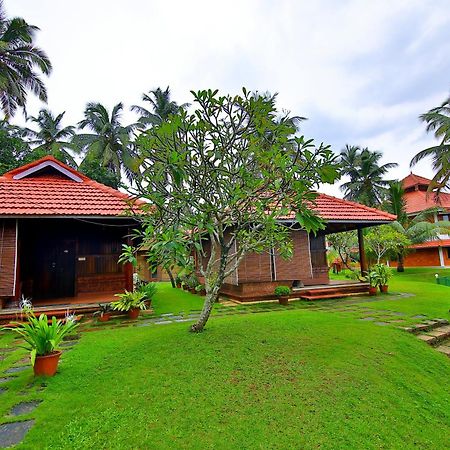 Sree Gokulam Nalanda Resorts Nileshwar Exterior photo